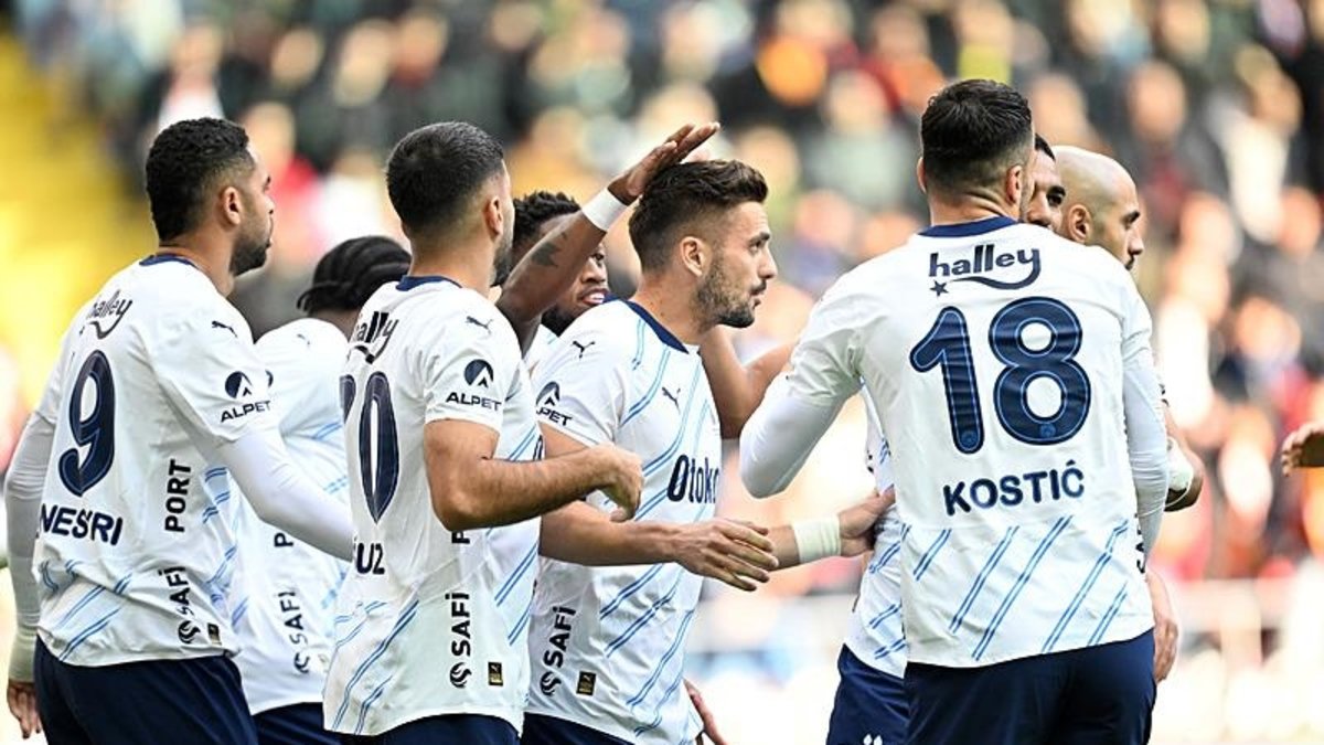 Kayserispor 2-6 Fenerbahçe (MAÇ SONUCU – ÖZET) Kanarya Kayseri’ye gol oldu yağdı!