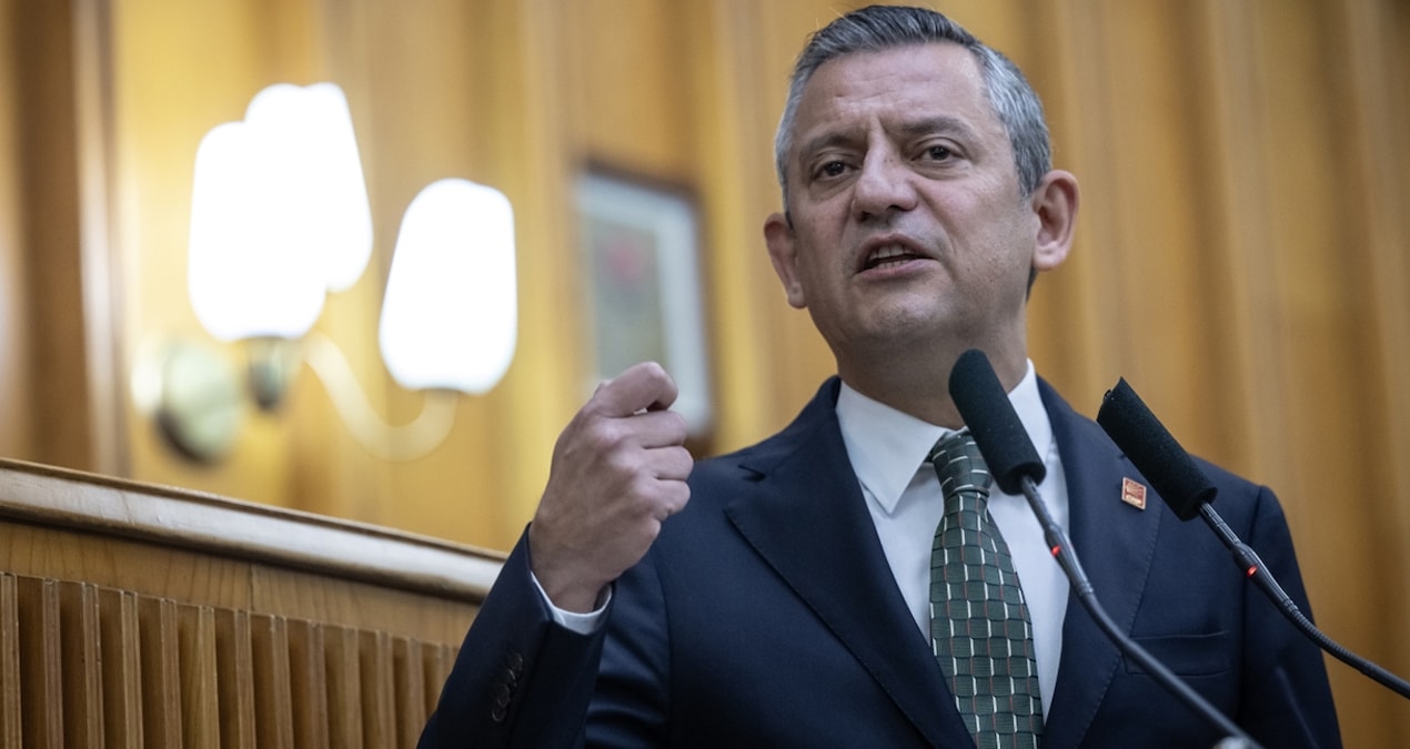 Özgür Özel: Cumhuriyetimizi ne kıymetine olursa olsun güçlendireceğiz