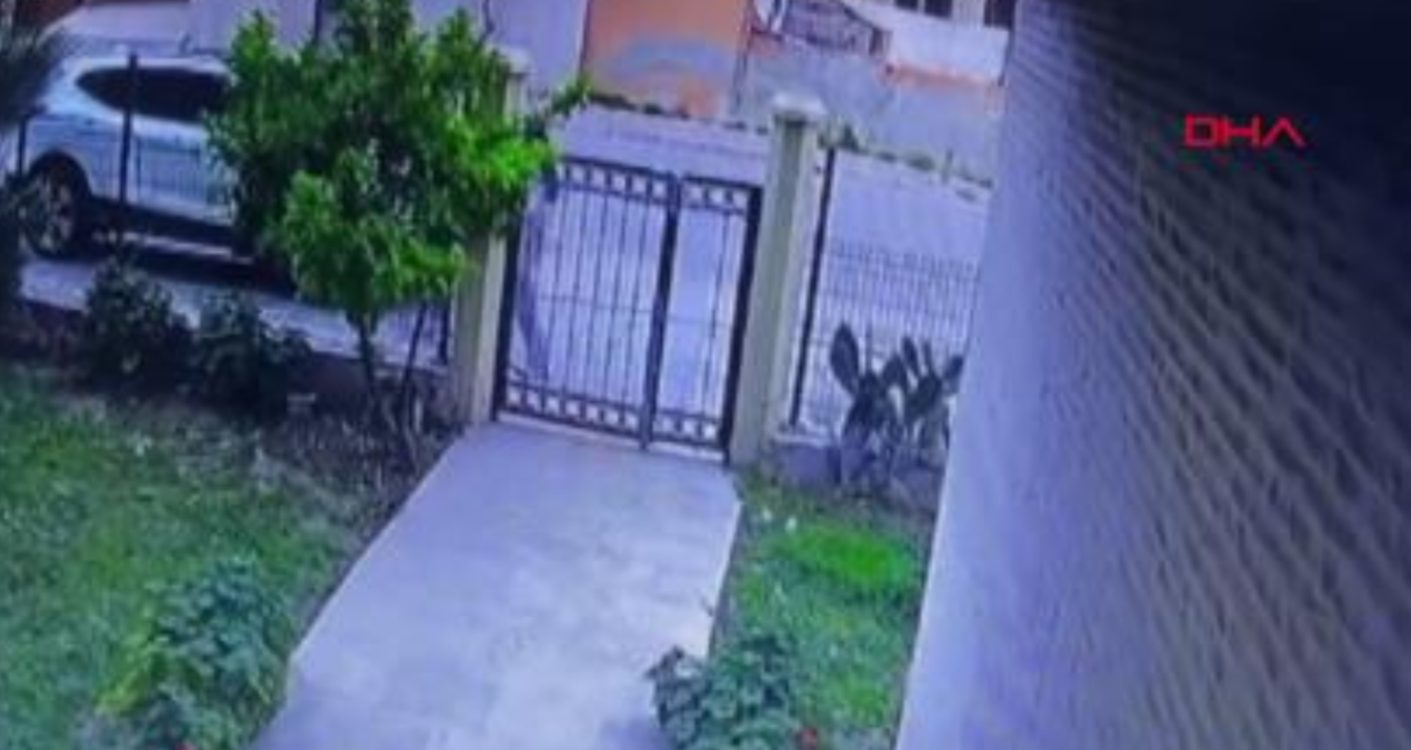 Uygunsuz park için kaldırdığı silecek değerliye patladı