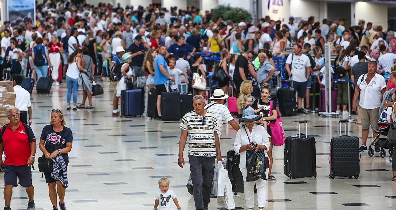 10 yılda kimi ülkelerin nüfusunu geride bıraktı: Antalya’yı kaç turist ziyaret etti?