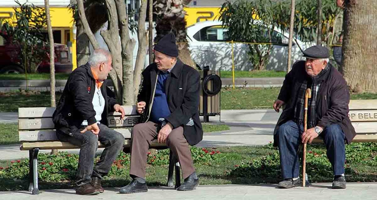 50 yaş üstü herkes bugünden itibaren başlasın: Bu alışkanlık hafızayı güçlendiriyor!