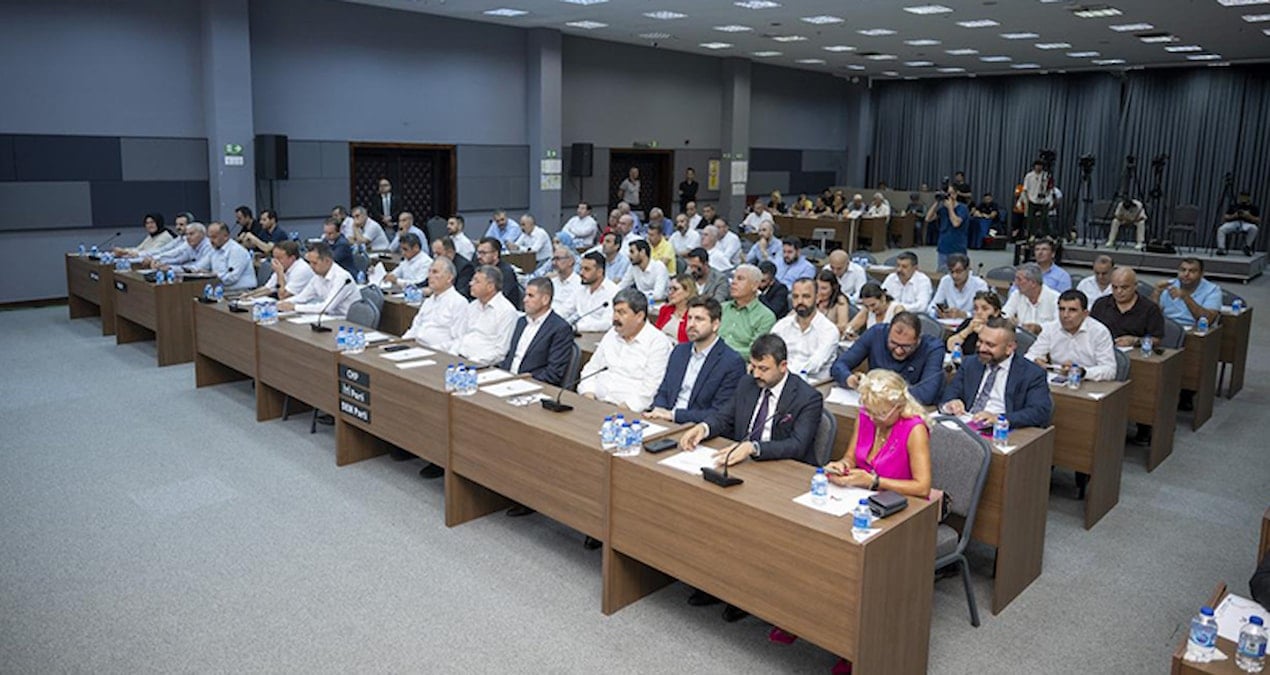Belediye Meclisi’nde SGK’ya ‘çifte standart’ tepkisi! AKP’liye var CHP’liye yok