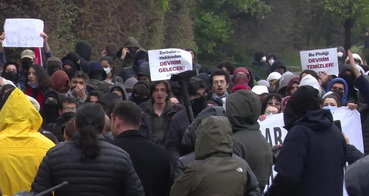 Ankara’da 3 üniversitenin öğrencileri YÖK’e karşı ayakta