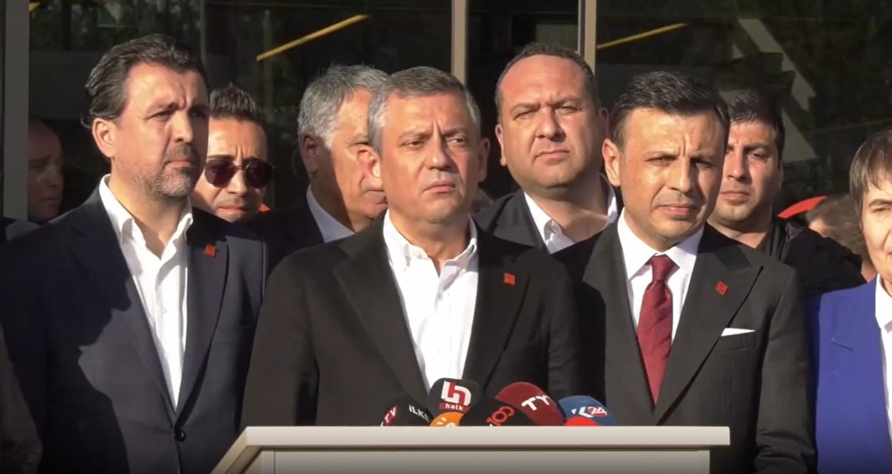 Hastane ziyareti sonrası Özel’den Sırrı Süreyya Lider açıklaması