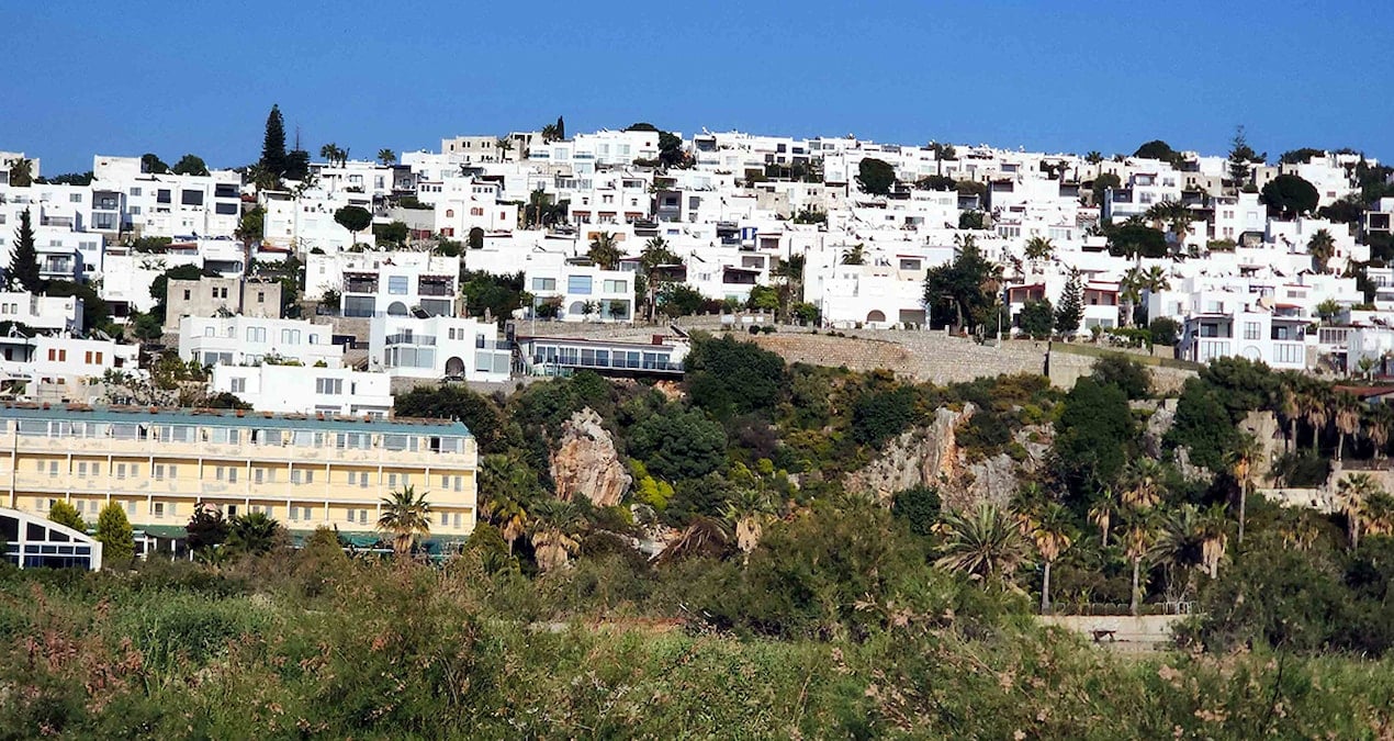 Türkiye’nin ünlü tatil sitesinde elektrik savaşları! Yaşam kabusa döndü