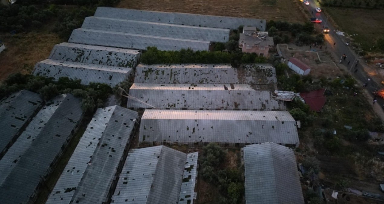 Antalya’yı önce hortum ardından sağanak ve dolu vurdu