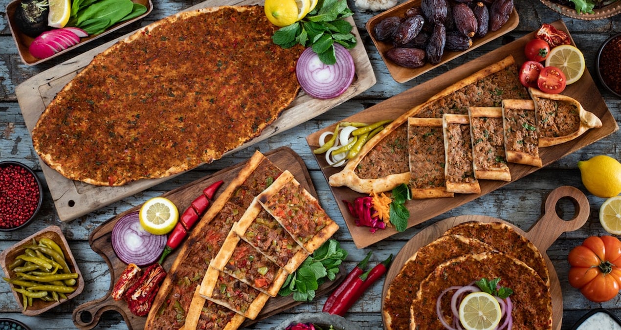 Lahmacun, pide, kebap yerken iki kere düşünün! Et hariç her şeyi koymuşlar