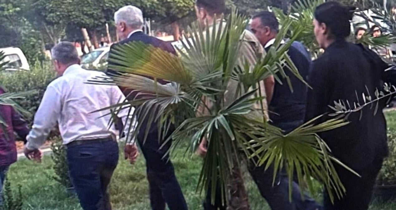 AKP’li vekil rüşvetçiyle buluştu, il başkanı terk etti