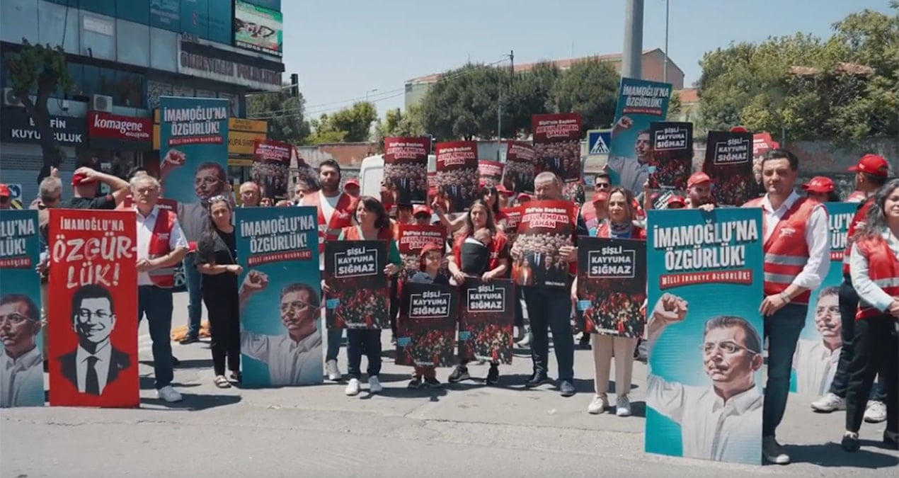 Şişli’de CHP’li meclis üyelerinden ‘durma’ eylemi