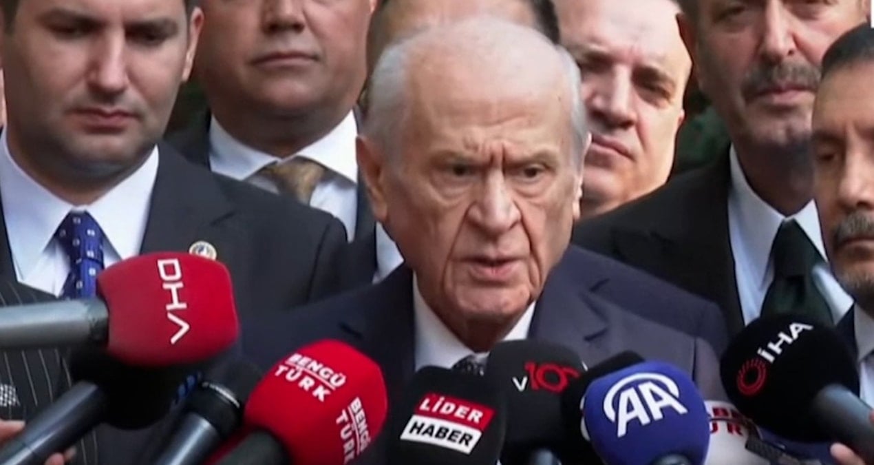 Son Dakika… Bahçeli Bayram Namazı sonrası uzun süre sonra ilk kez konuştu