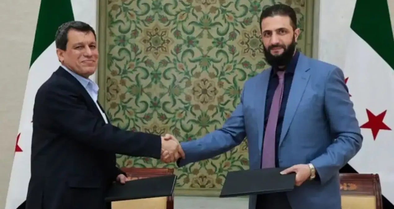 AKP’li eski vekil uyardı: Tuhaf şeyler oluyor