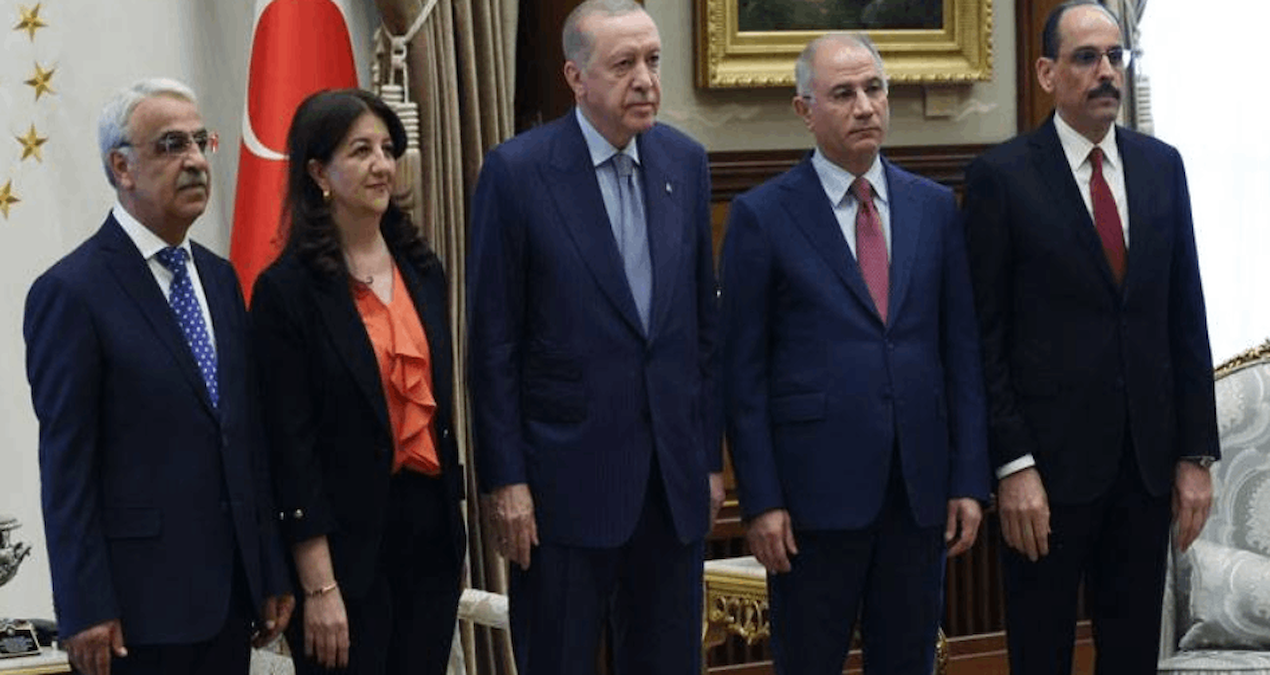 DEM Parti’den Erdoğan’a her gün yeni bir övgü