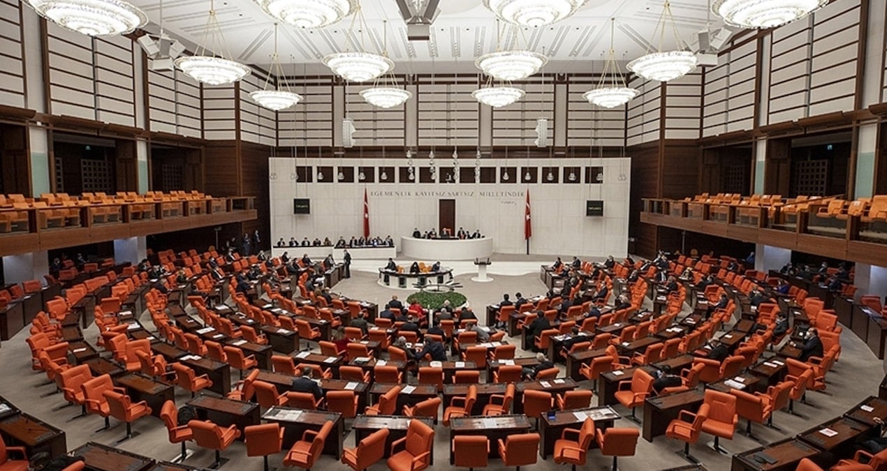 Ankara’da yeni ittifak mı geliyor? Yeşil ışık yaktı