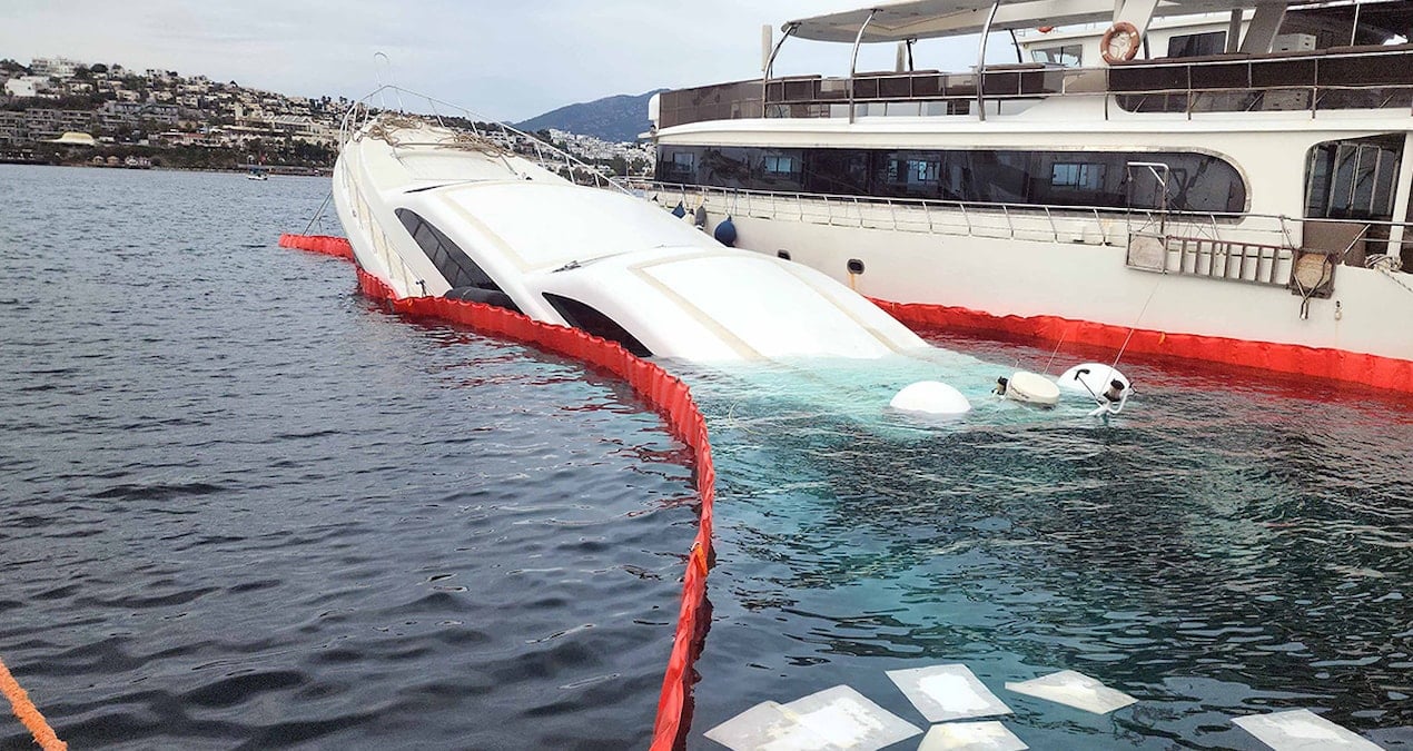 Bodrum’da motor yatlar durdukları yerde bir bir battı!