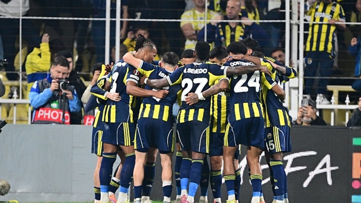 Fenerbahçe 1-0 Stuttgart (MAÇ SONUCU ÖZET) | Fenerbahçe Kadıköy’de Kerem’le kazandı!