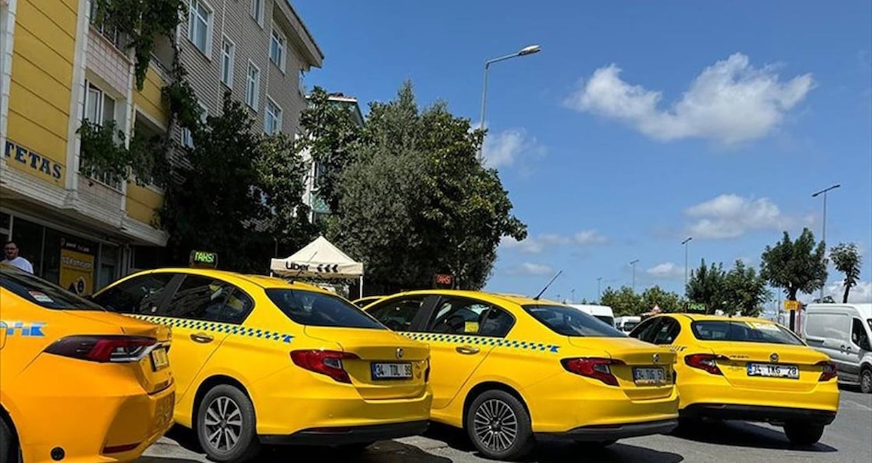 İBB, ihalesini gerçekleştirdiği 250 taksi plakasından 63’ünü sattı