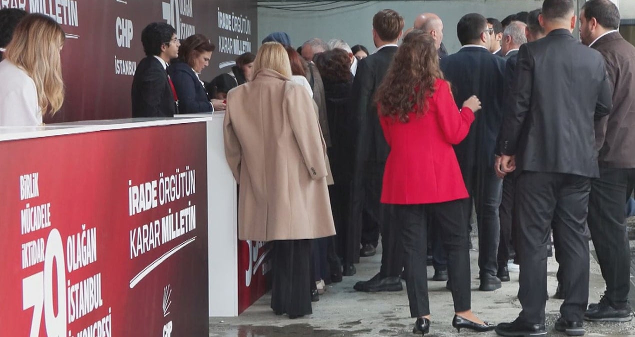 YSK ‘devam’ dedi: CHP İstanbul İl Kongresi başlıyor