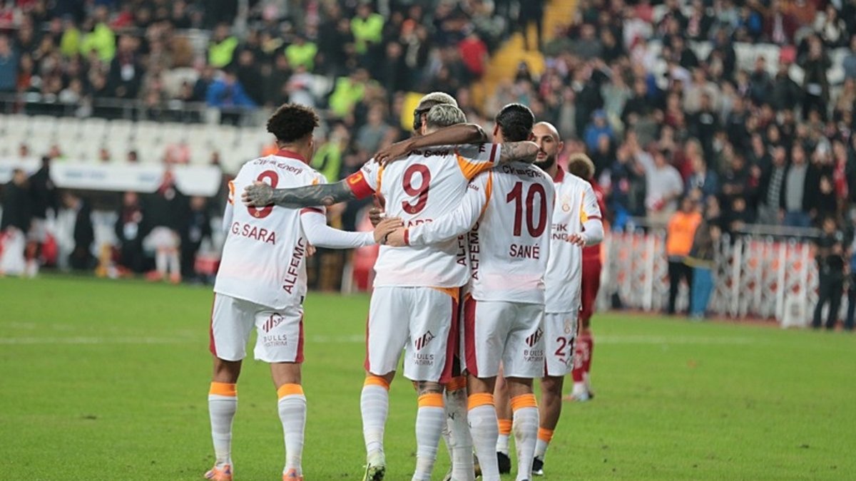 Galatasaray’da hedef kupaya 3 puanla başlamak! İşte Buruk’un muhtemel 11’i