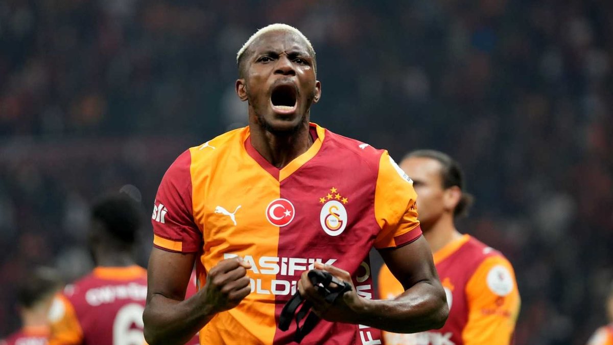 Victor Osimhen için İngilizlerden “Kral” benzetmesi!