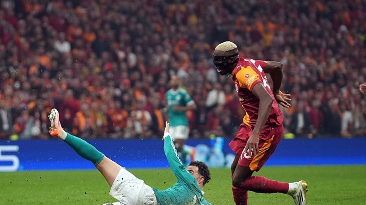Cimbom tarih yazar
