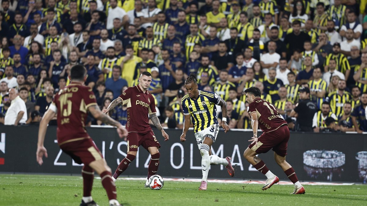 Dev derbi! Trabzonspor-Fenerbahçe maçı ne zaman, saat kaçta, hangi kanalda?