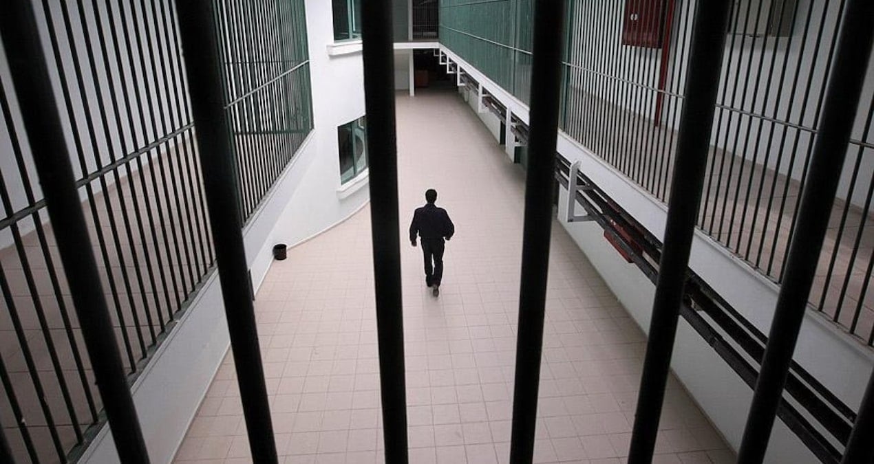 İç çamaşırına emdirilmiş uyuşturucuyu cezaevine sokan 19 şüpheli tutuklandı