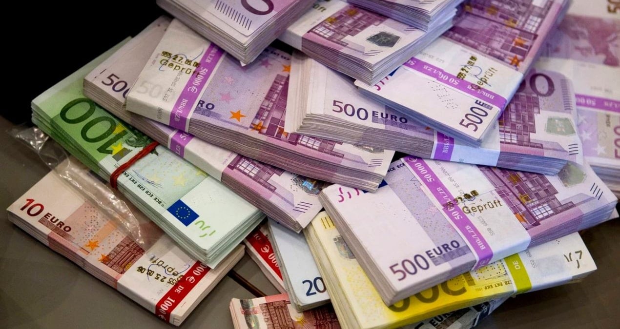 Bankada unutulan 164 milyon Euro para hesaplara dağıtıldı