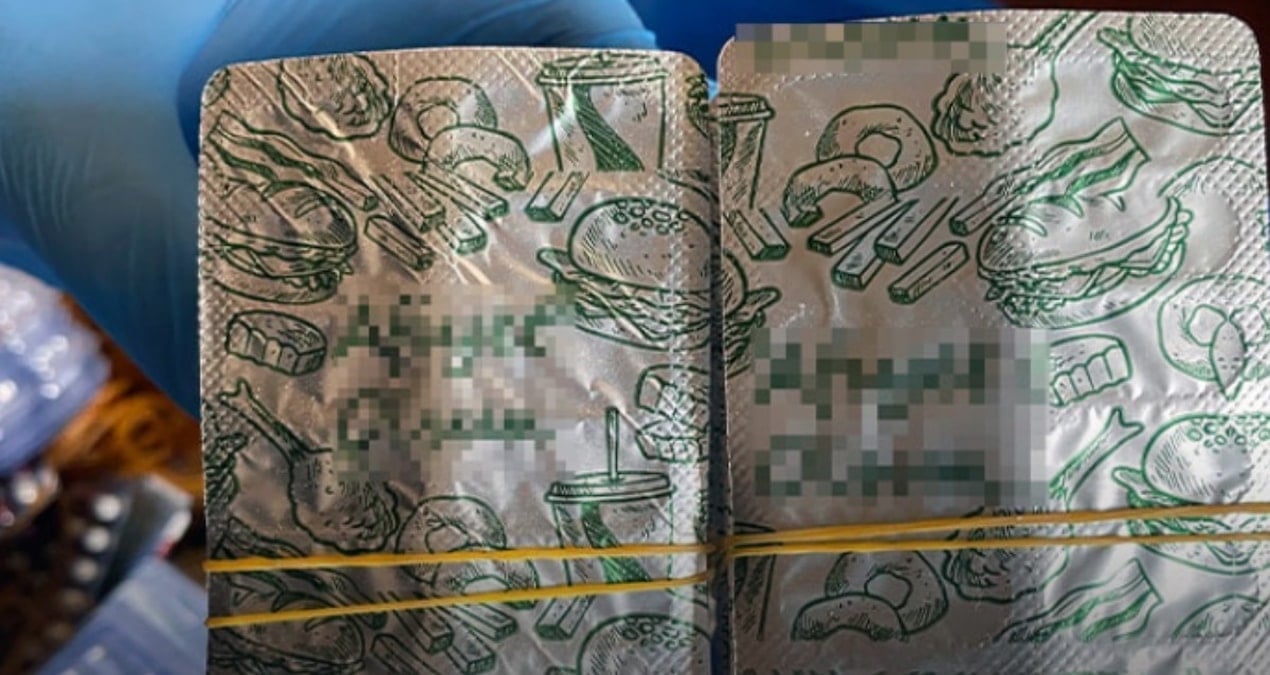 Islak mendil değil uyuşturucu çıktı, bu yazıyla kamufle ettiler!