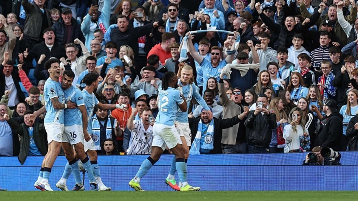 Manchester City, şampiyonluk yolunda Arsenal’ı devirdi!