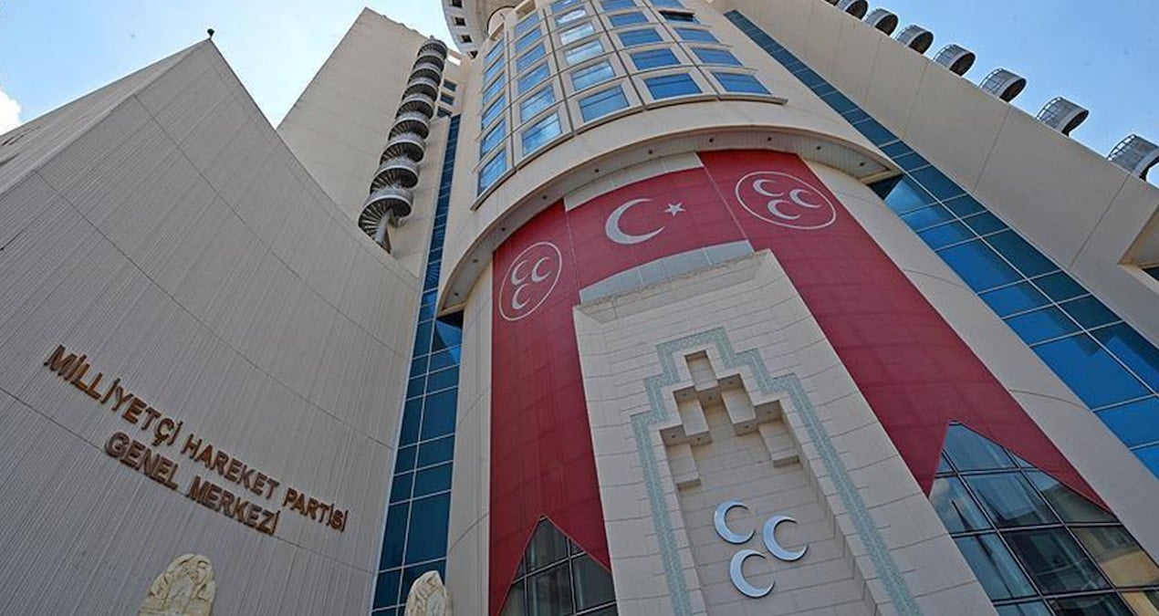 MHP’de sular durulmuyor! Bu kez bir başkan istifa etti
