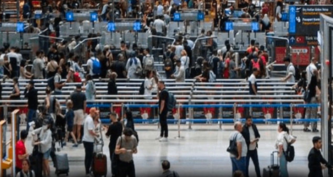 3 ülke için 30 gün kısıtlama başladı: Yeni salgın alarmı ciddileşti