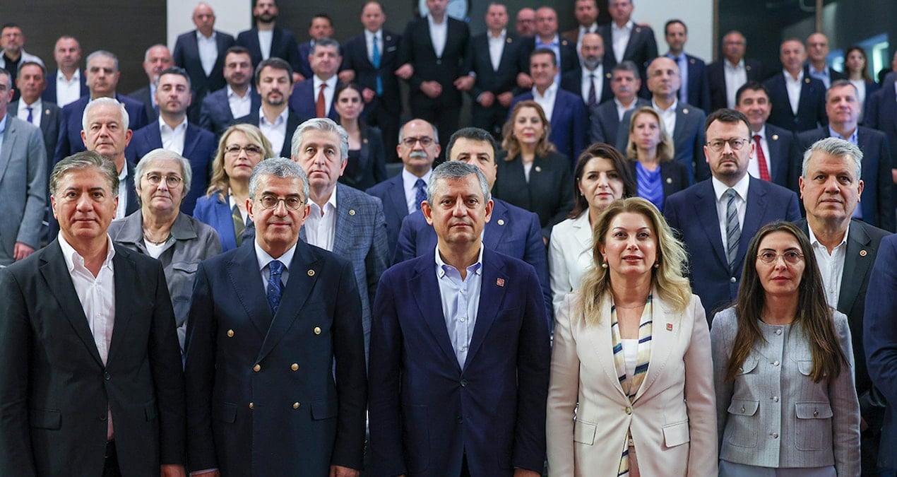 40 günde kurultay şartı
