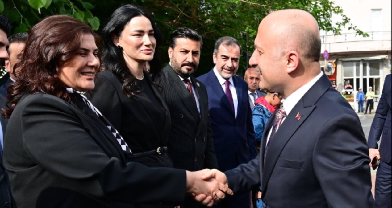Aydın’da vali karşılamasında protokol tartışması