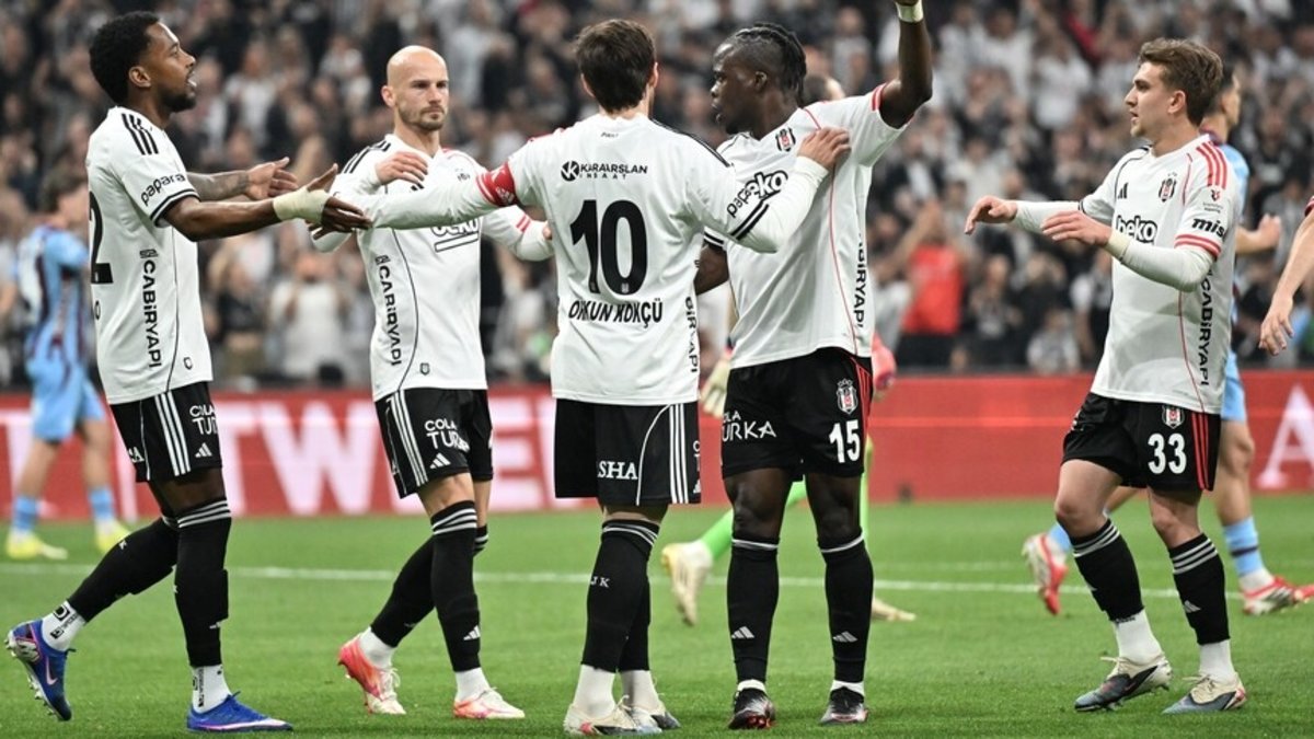 Beşiktaş’ta sezon istikrarsız ve kupasız geçti!