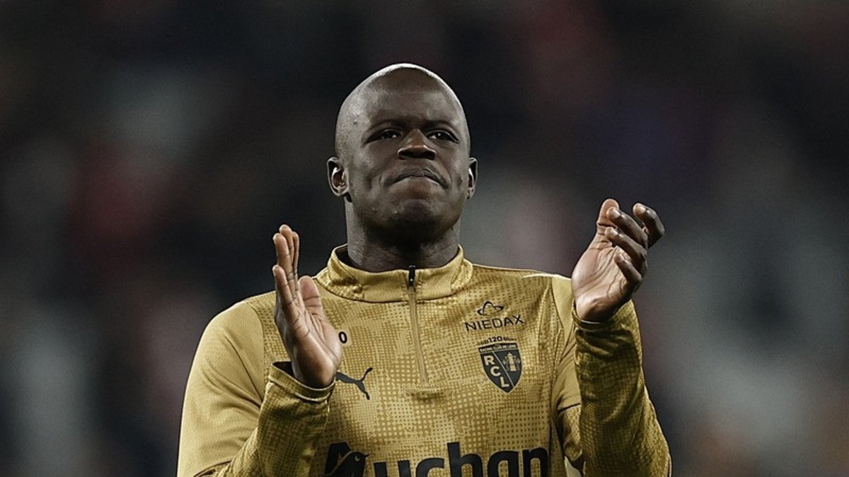 Beşiktaş’tan Fenerbahçe’ye Malang Sarr çalımı!