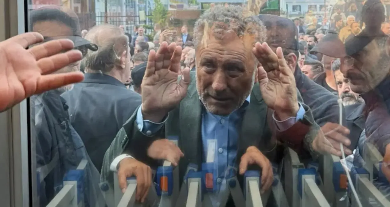 CHP’li vekilin basın danışmanı istifa etti