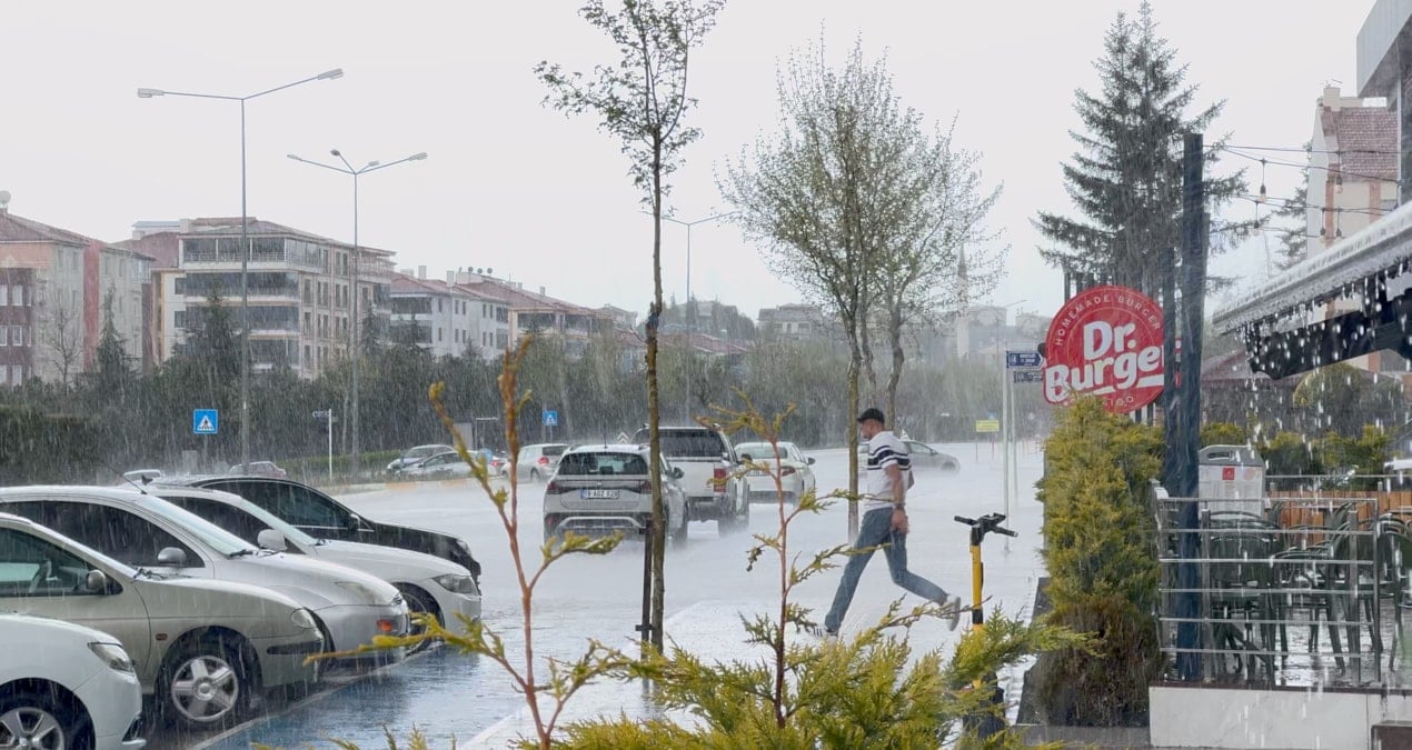 Çorum ve Kastamonu’da sağanak ve dolu yağışı