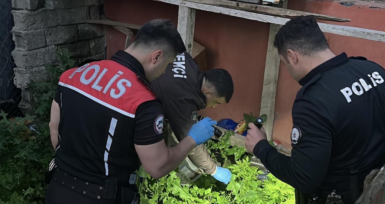 Edirne’de polisin ‘dur’ ihtarından kaçan şüpheli uyuşturucu ile yakalandı