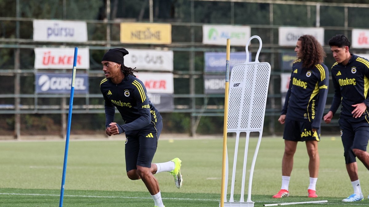 Fenerbahçe RAMS Başakşehir maçına hazır