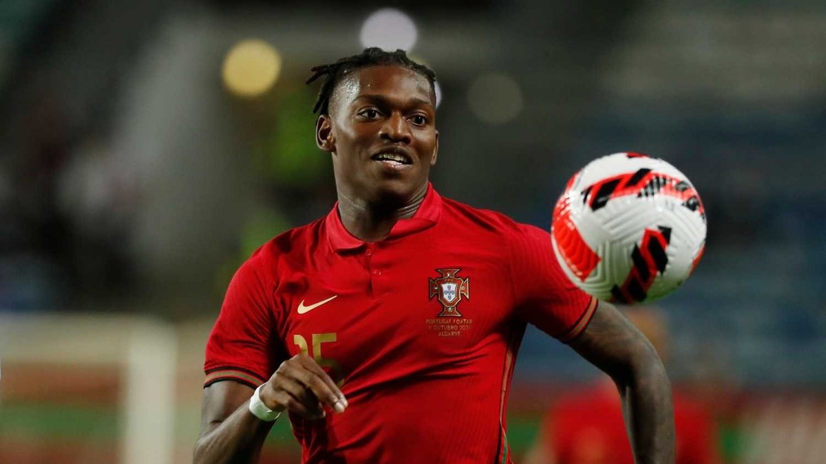 Fenerbahçe ve Galatasaray’a transferde Rafael Leao müjdesi!