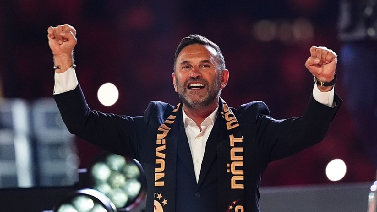 Galatasaray’da Okan Buruk’tan kutlamalarda iddialı açıklama!