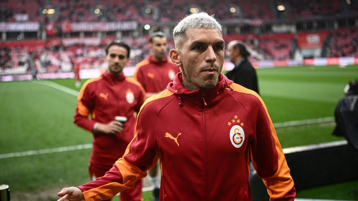Galatasaray’ın yıldızı Torreira’ya yumruklu saldırı!