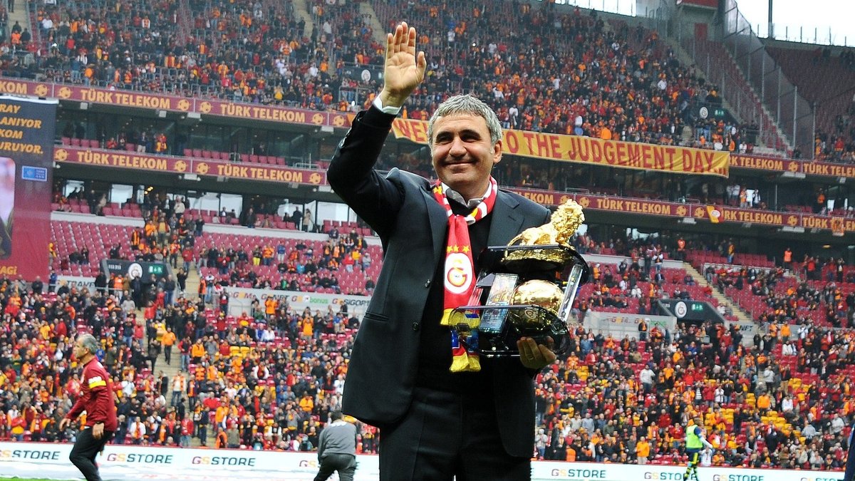 Gheorghe Hagi’den Galatasaray’a tebrik!