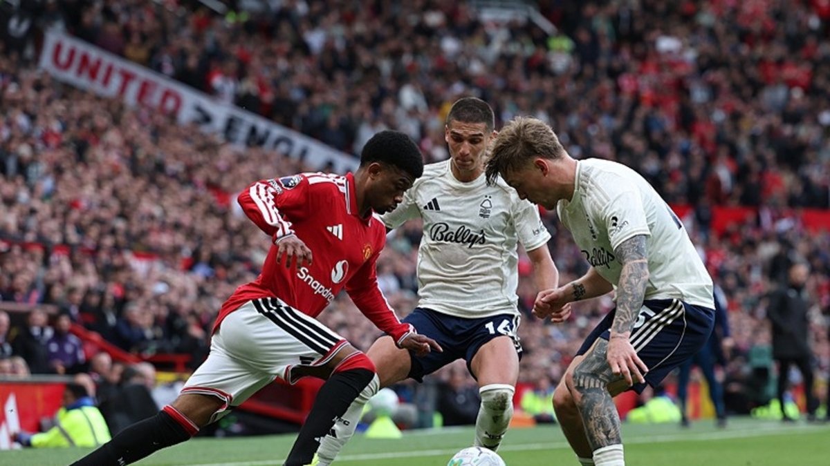 Gol düellosunda 3 puan Manchester United’ın!