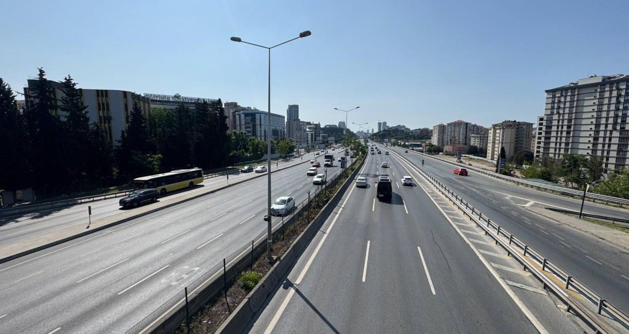İstanbul böyle pazartesi görmedi: Trafik yoğunluğu yüzde 11’e düştü