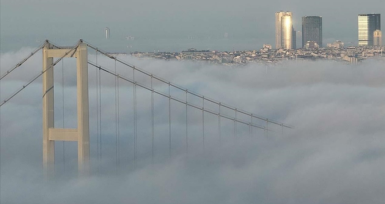 İstanbul’da sabah saatlerinde sis etkili oluyor