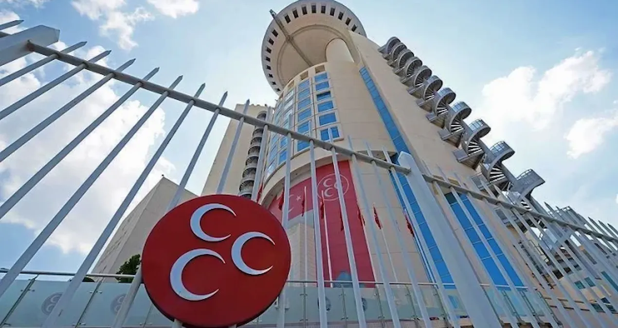 MHP fesih dalgası devam ediyor!