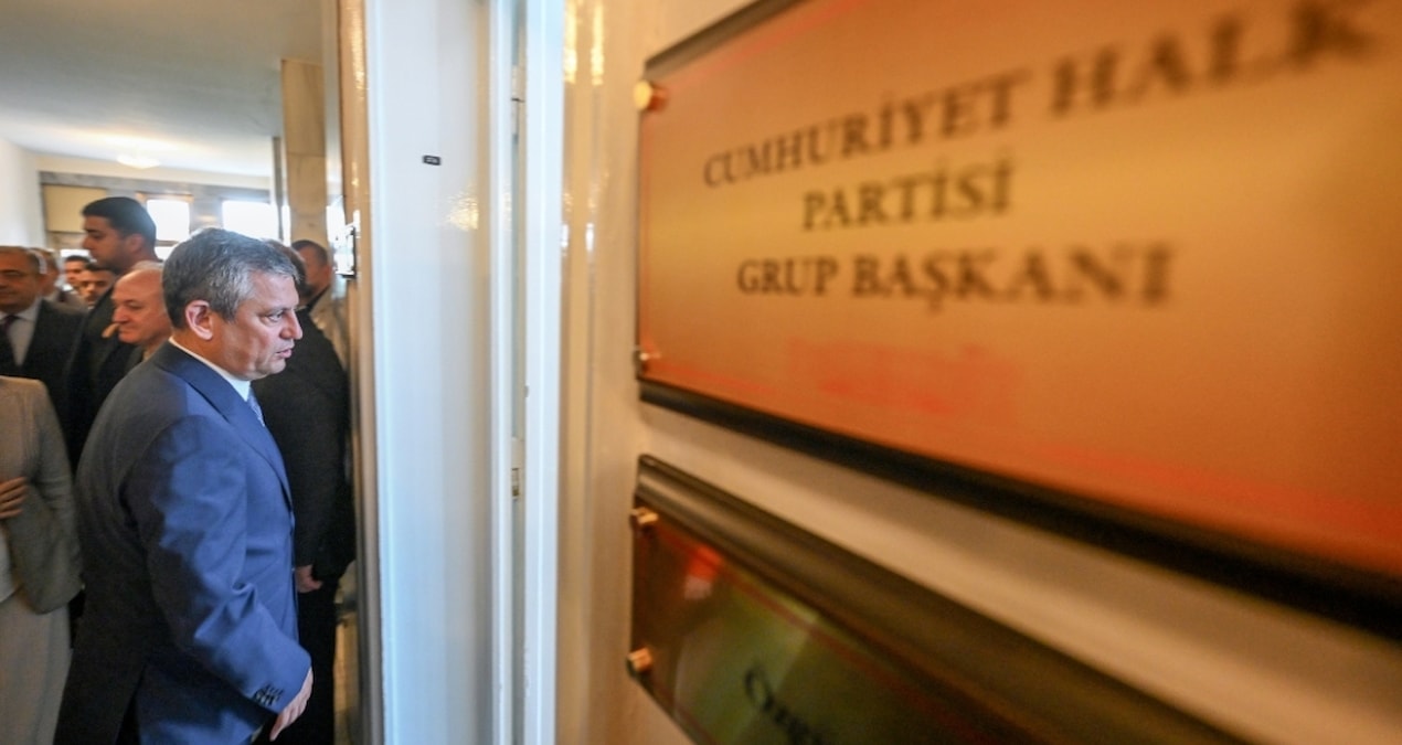 Özgür Özel için bu defa ‘Cumhuriyet Halk Partisi lideri’ ifadesi kullanıldı
