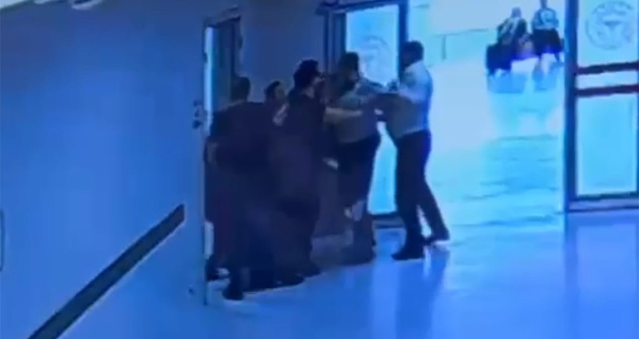 Radyasyon odasına girdi, doktora saldırdı