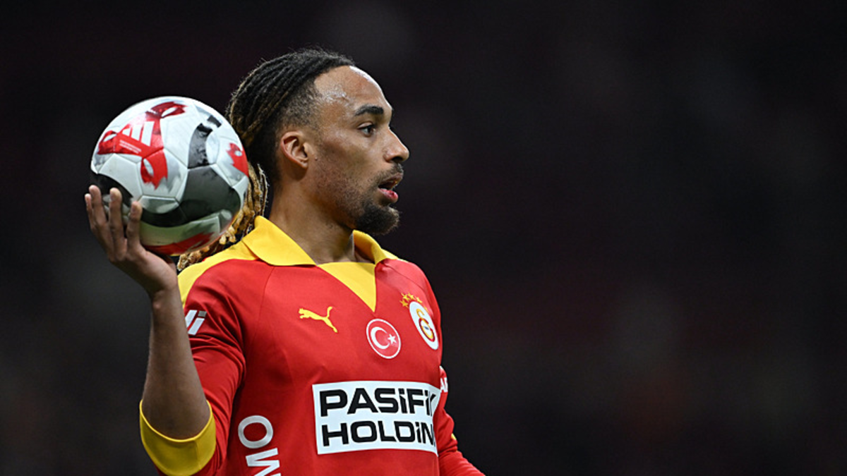 Sacha Boey, Galatasaray forması ile ‘dalya’ dedi